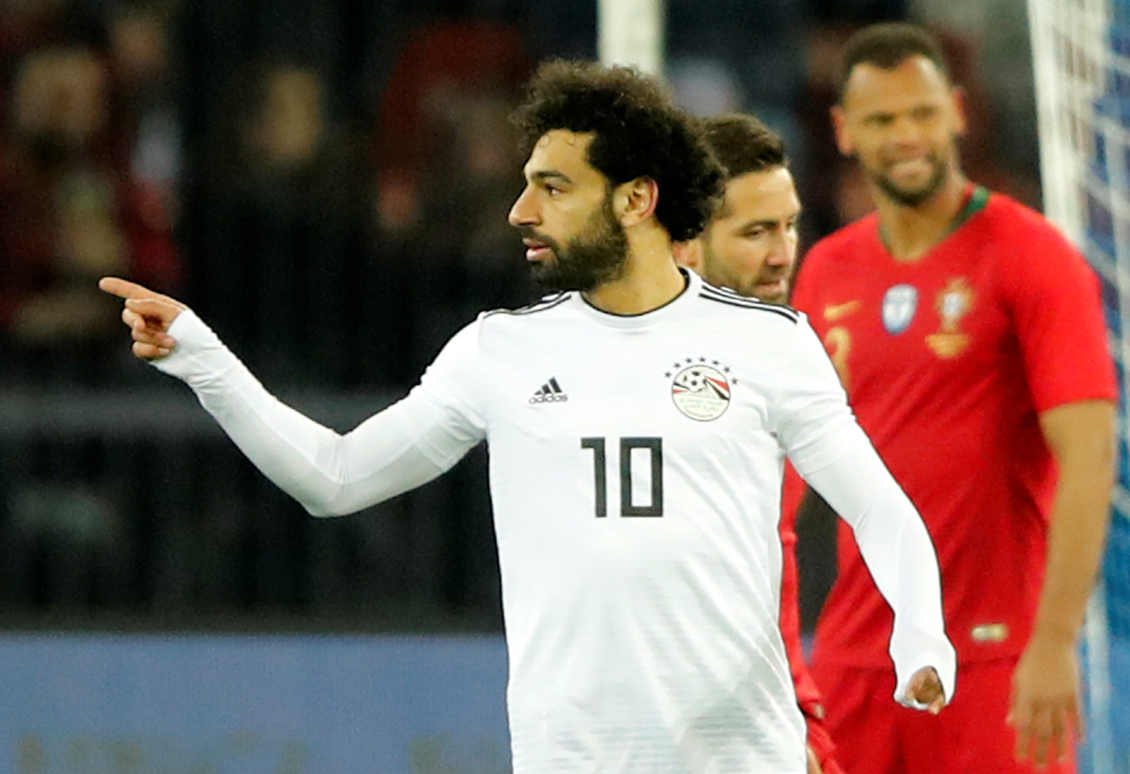 من مصر وسوريا ولبنان وتونس.. هكذا هنأ الفنانون العرب محمد صلاح بعد فوزه بلقب أفضل لاعب في إنكلترا
