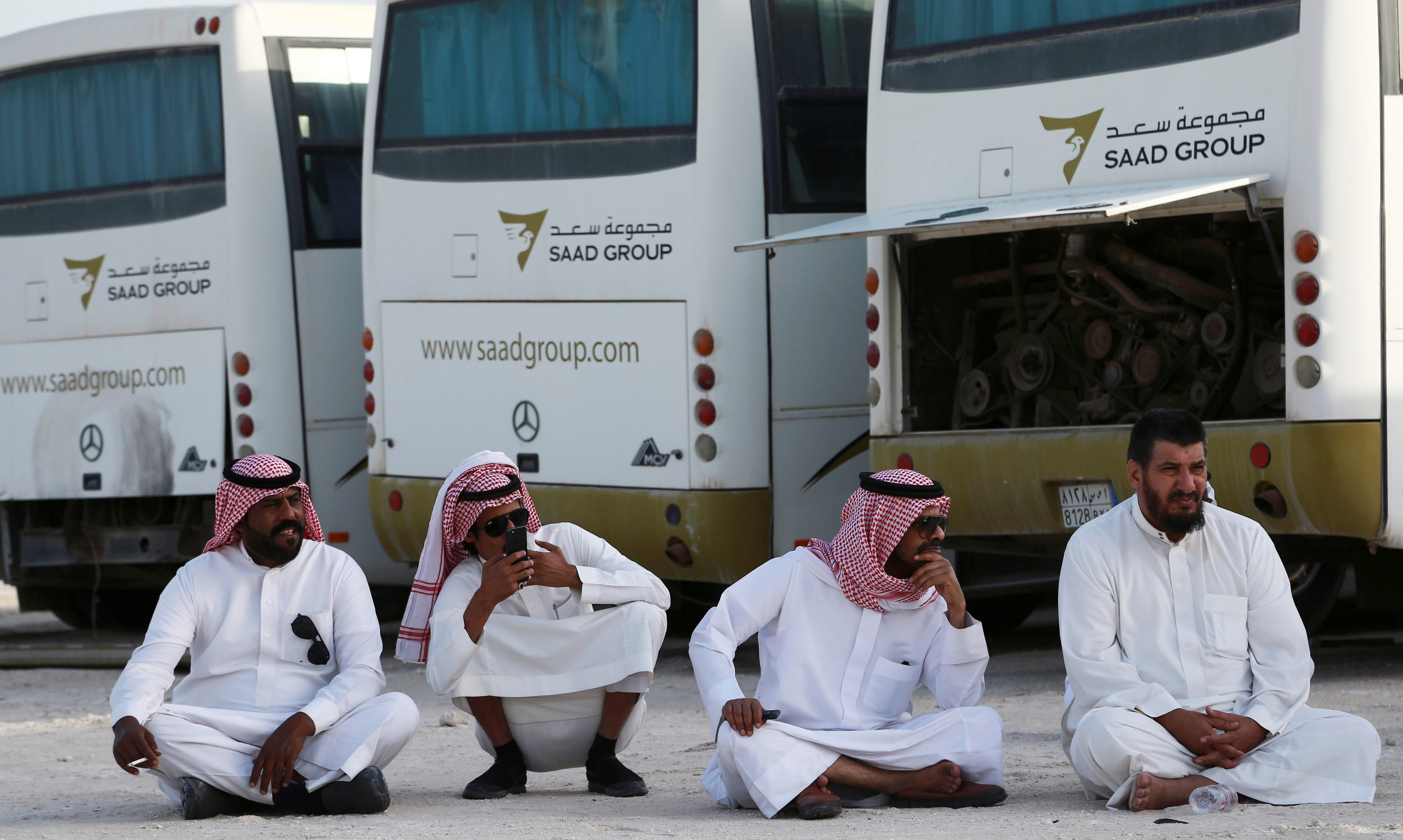 Washingtonpost: شعور السعوديين الوطني في ازدياد لمواجهة إيران، أما في الرياض فلا يشعرون بالحرب رغم صواريخ الحوثيين
