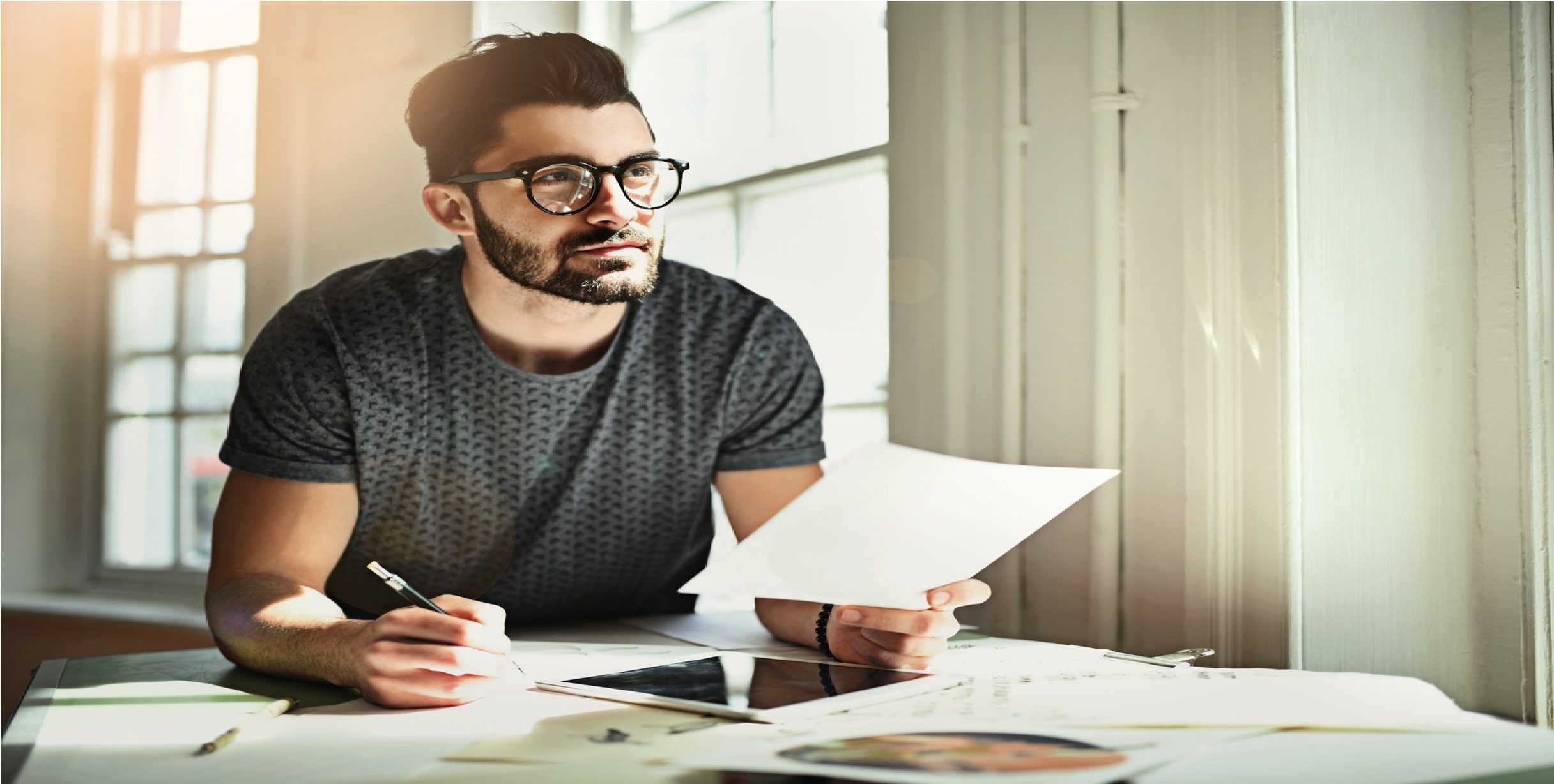 بعد أن كتبت 300 مقال.. هذه نصيحتي لتكون شغوفاً بالكتابة