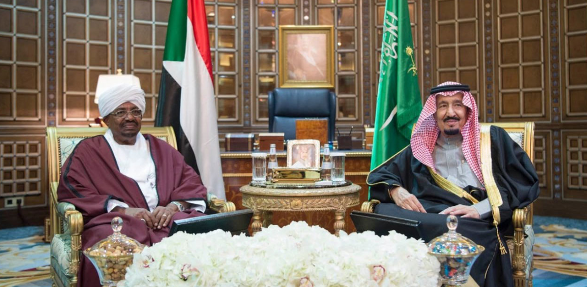 بينما يقيِّم استمرار قواته مع التحالف في الحرب ضد الحوثيين.. السودان يعلن تزويد السعودية له بالنفط