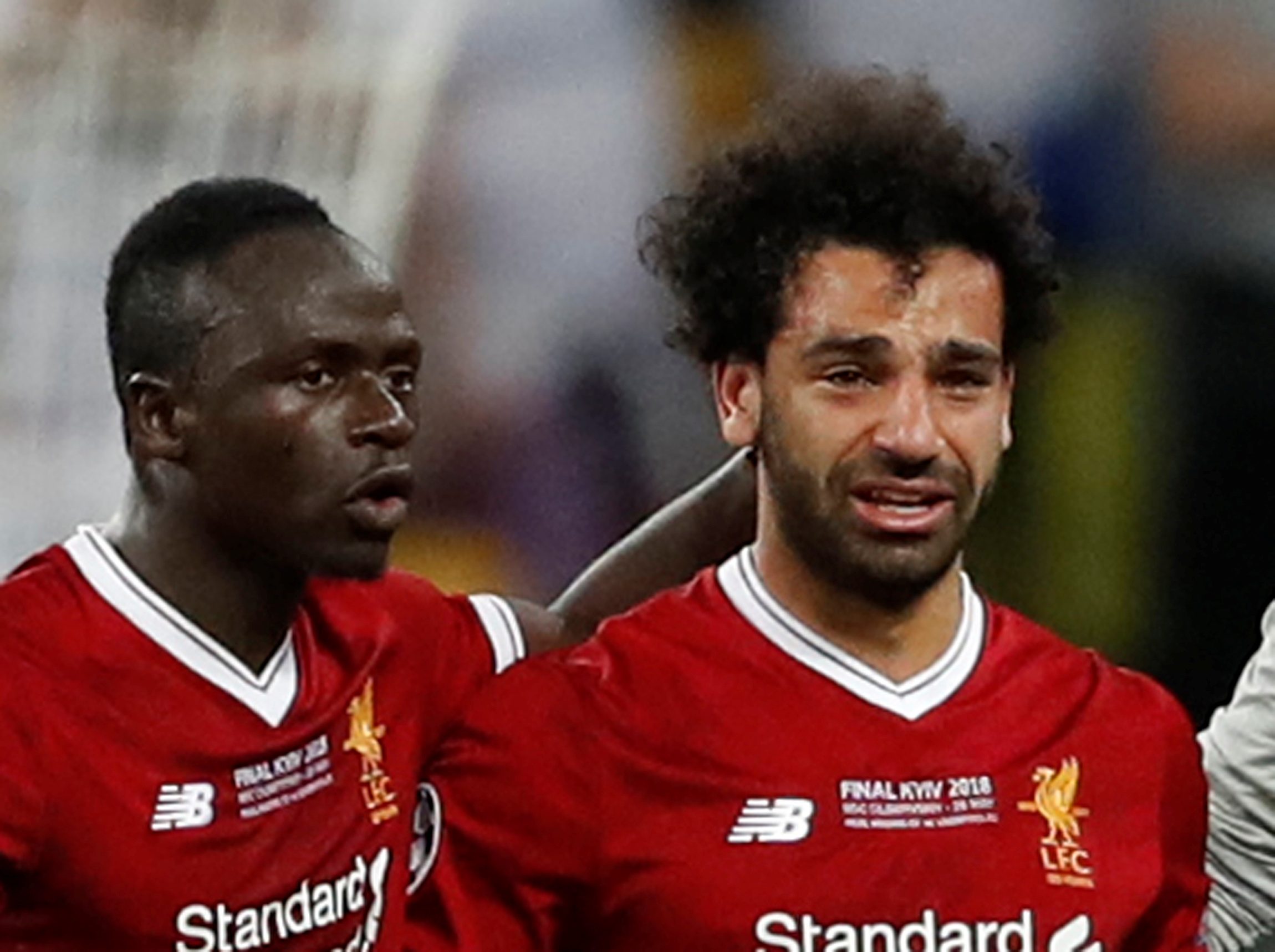 صدمة لعشاق محمد صلاح.. النجم المصري يخرج باكياً من نهائي دوري الأبطال ودعوات بألا يغيب عن المونديال