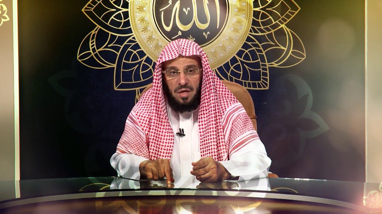 السعودية: تعميم وزاري بسحب كتاب لعائض القرني من مساجد المملكة
