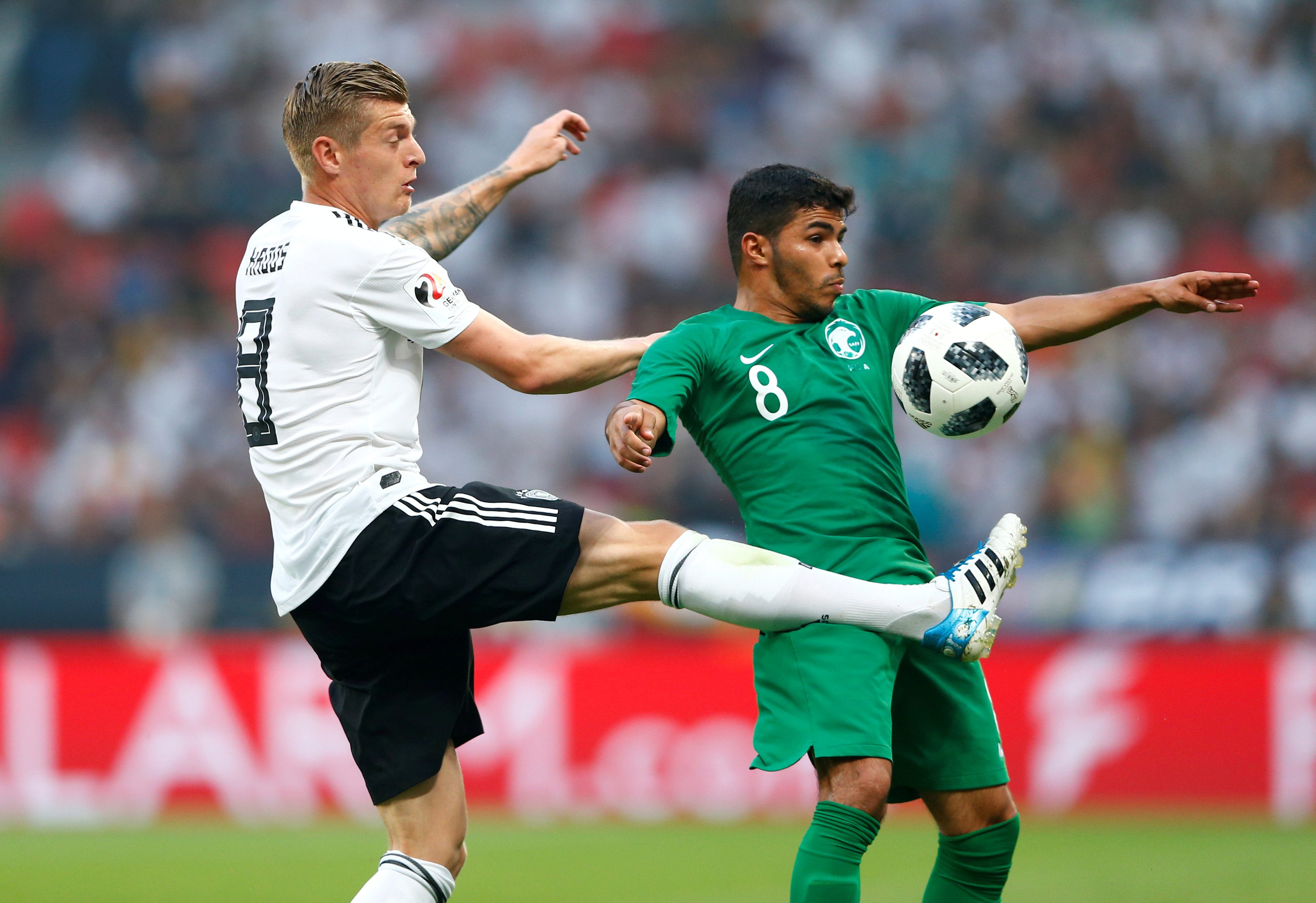 بعد الهزيمة المشرّفة أمام أبطال العالم.. مدرّب السعودية واثق من الأداء الجيّد في النهائيات