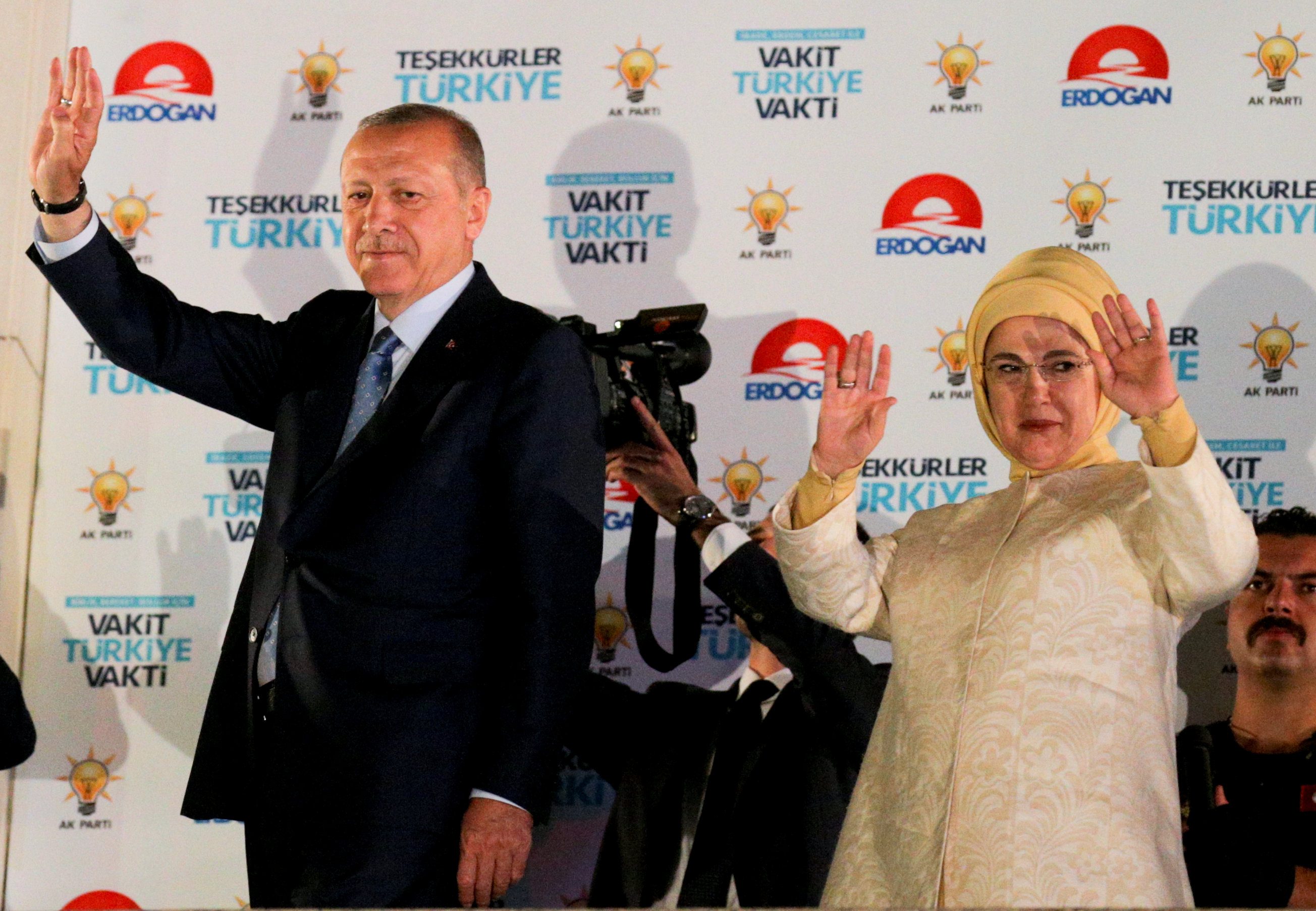 الغارديان: فوز أردوغان العابر للحدود سيجعله متحكماً في المشهد التركي لسنوات وربما لعقود مقبلة