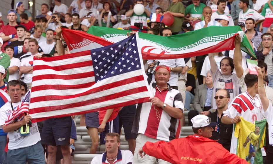 20 عاماً مضت منذ خسر “الشيطان الأكبر” أكثر مباراة مشحونة سياسياً في تاريخ كأس العالم!