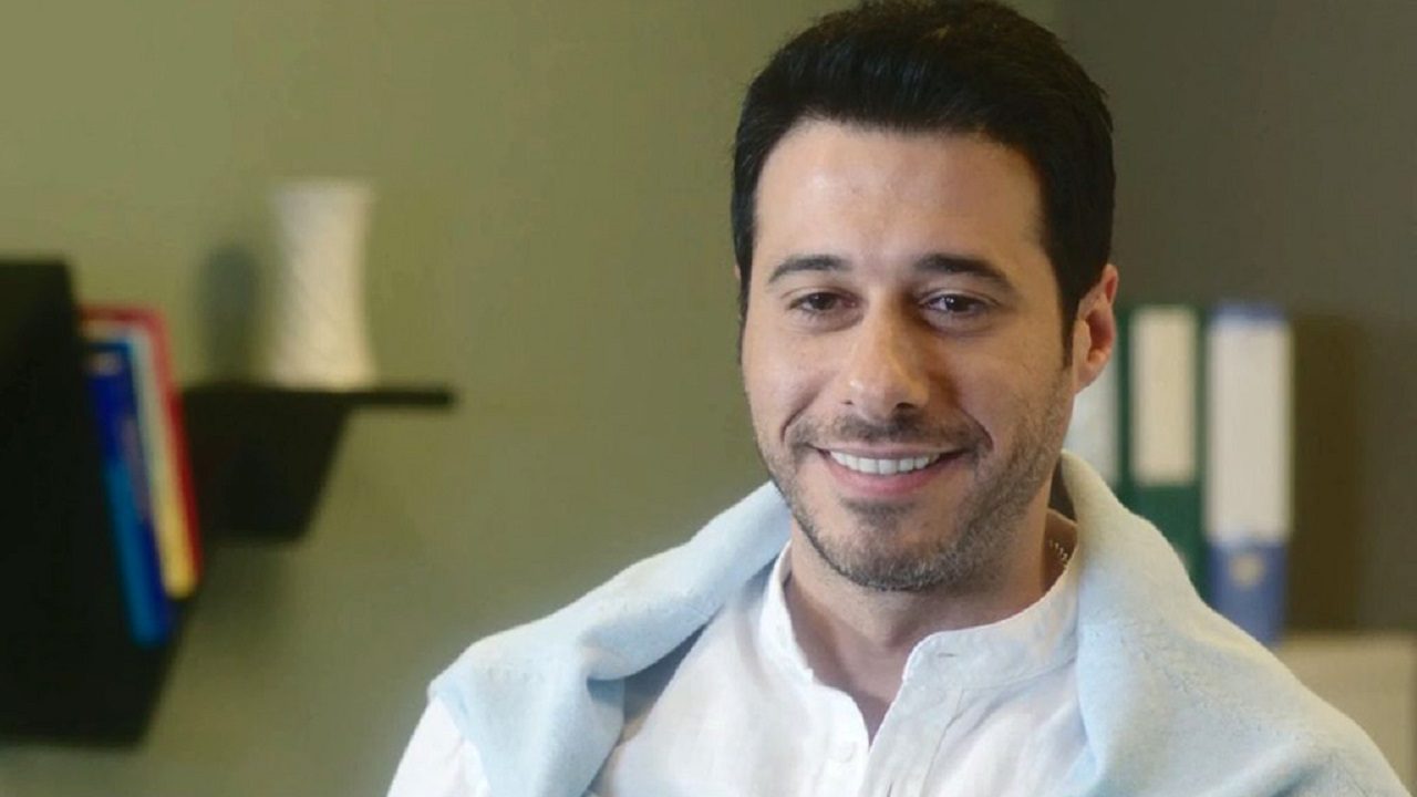 “طز في التخين”.. أحمد السعدني يحاول تأكيد ابتعاده عن أزمة وفد الفنانين بمنشور يثير غضب متابعيه