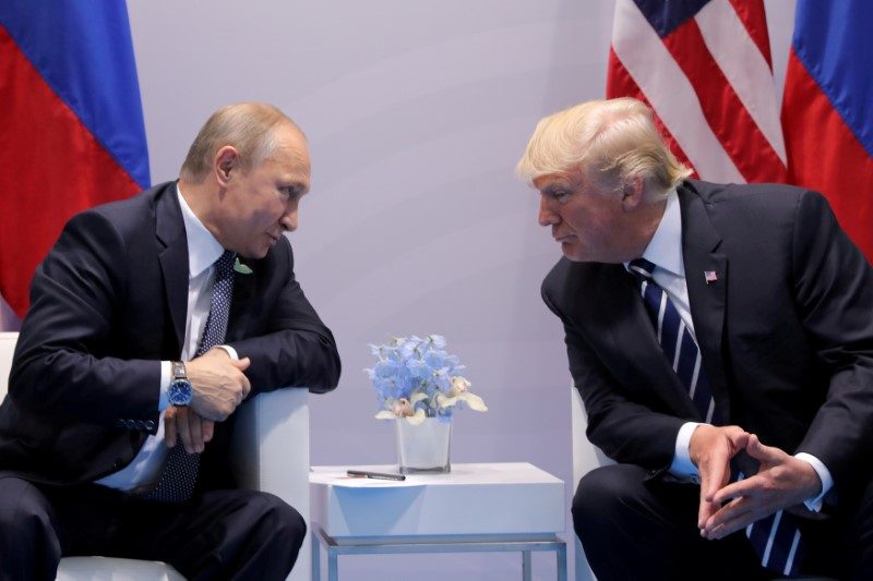 سوريا مقابل أوكرانيا..  The New Yorker: مسؤولون إسرائيليون وسعوديون وإماراتيون دفعوا ترمب لعقد “صفقة كبرى” مع بوتين