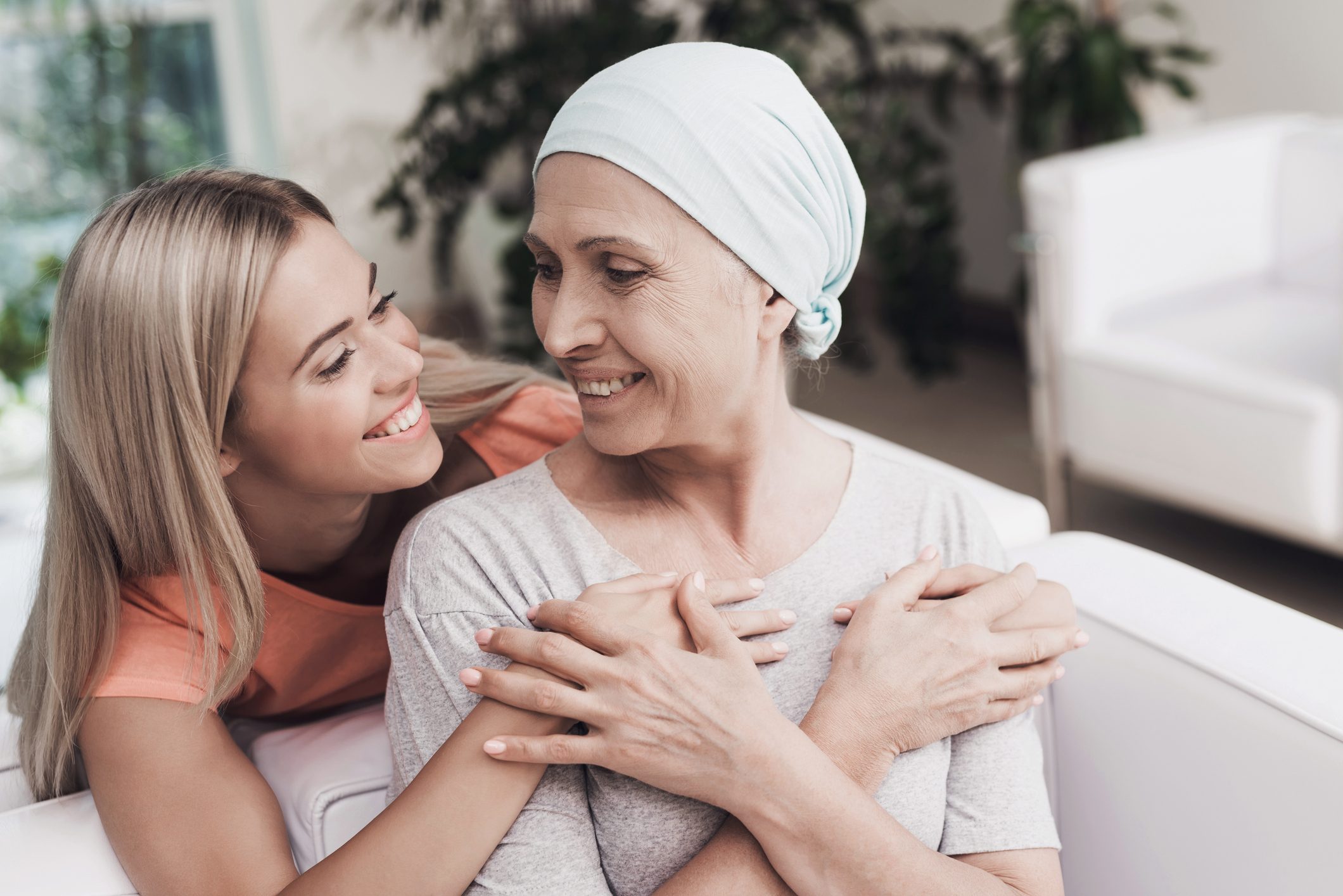 لاقت حملة الأخصائية دانيال صفير من أجل ترميم آثار العلاج الكيماوي من السرطان ترحيباً في لبنان وخارجه