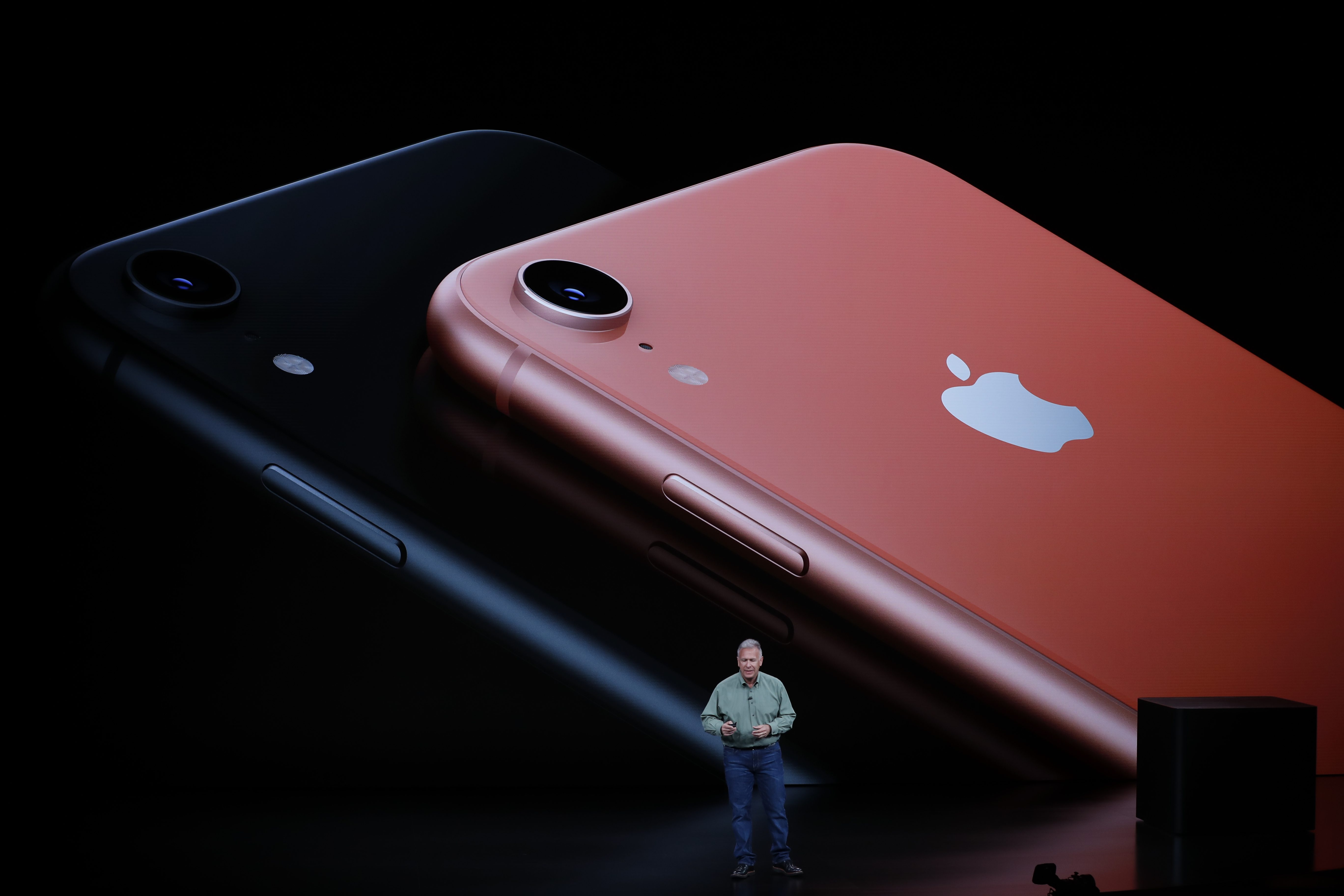 هاتف آيفون XR