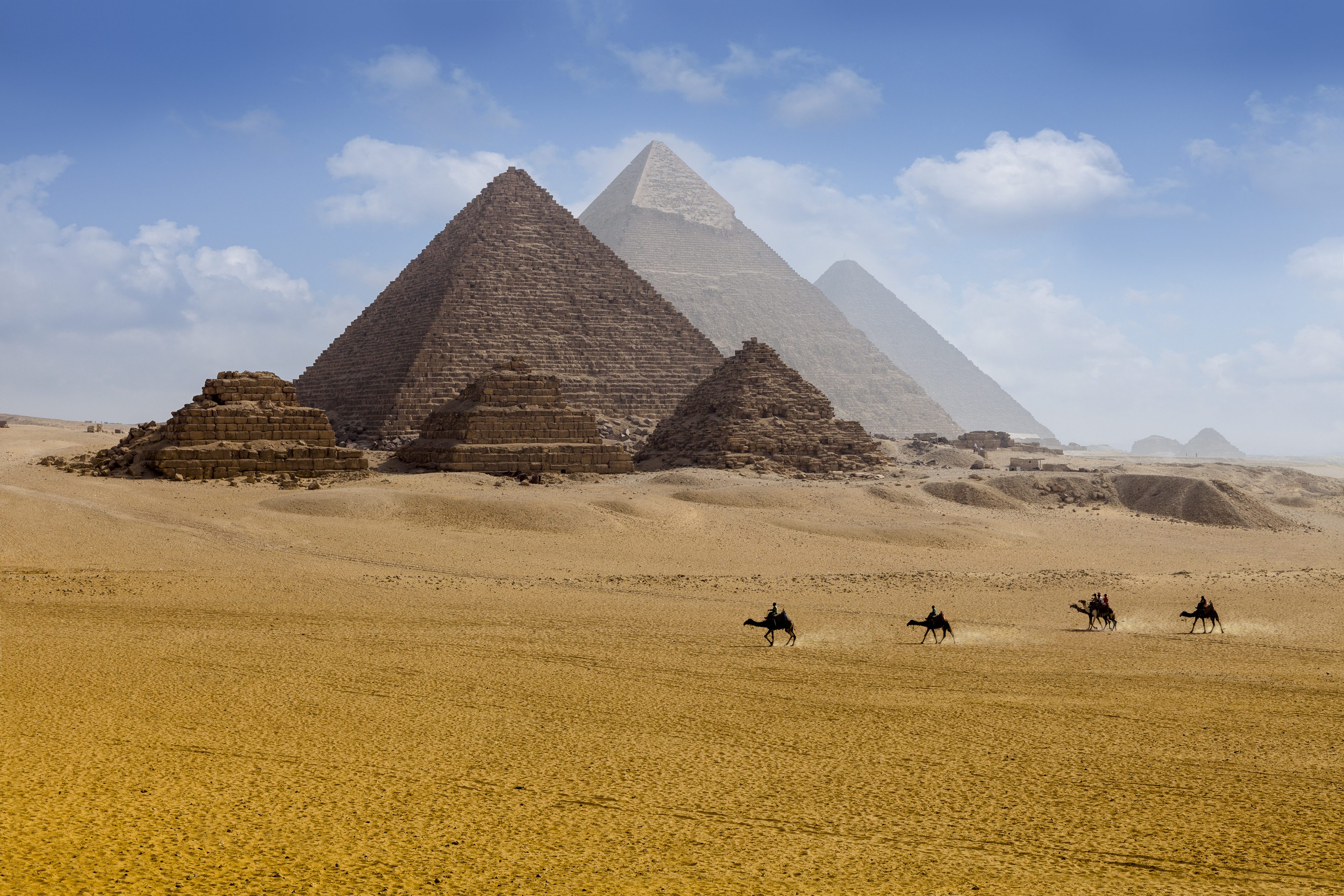 الأهرامات
