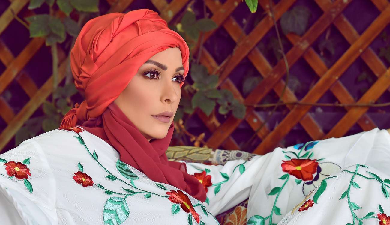 أمل حجازي تطرح دويتو غنائياً مع ابنتها باللغة الفرنسية (فيديو)