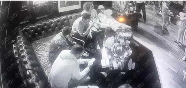 فيديو لنجوم فريق أرسنال يتعاطون غاز الضحك