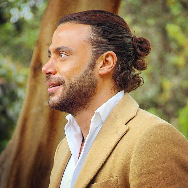 "بتزعلوا لما بناخد منكم".. محمد إمام يتهم فيلم Red Notice بالسرقة من "لص بغداد"