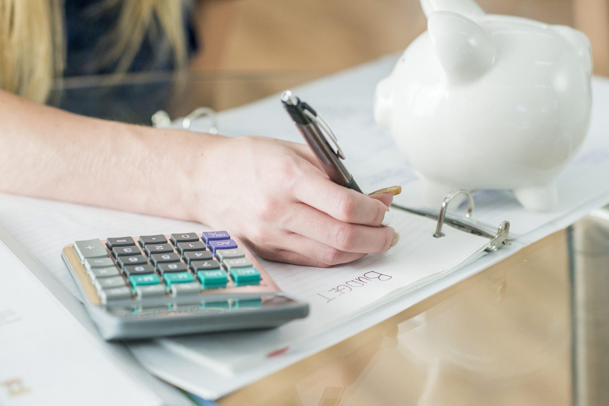 كيف تخطط لميزانية الأسرة وإدارة المنزل الشهرية؟