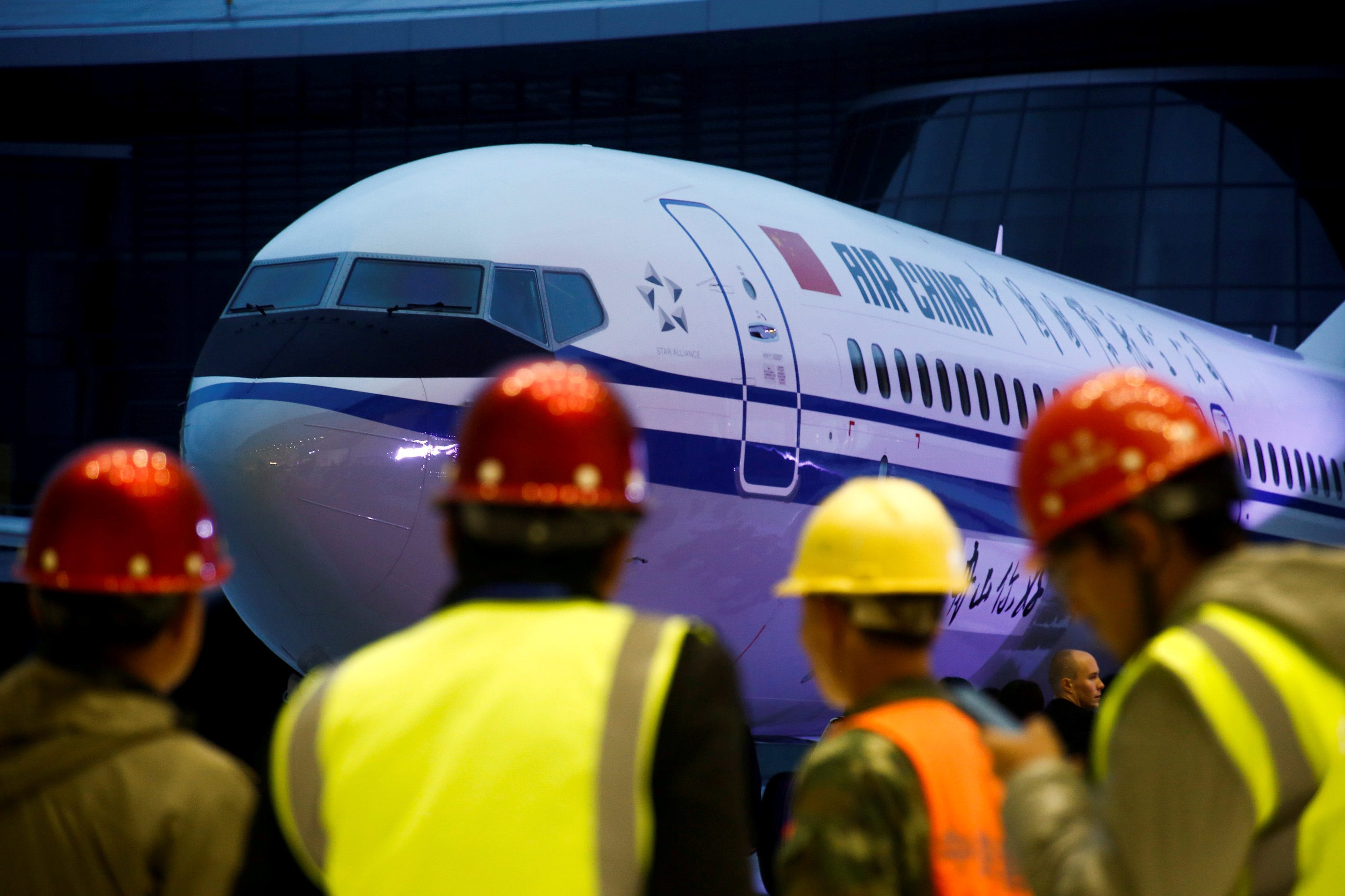 الصين وأثويبيا توقفان العمل بطائرات بوينغ 737 ماكس 8