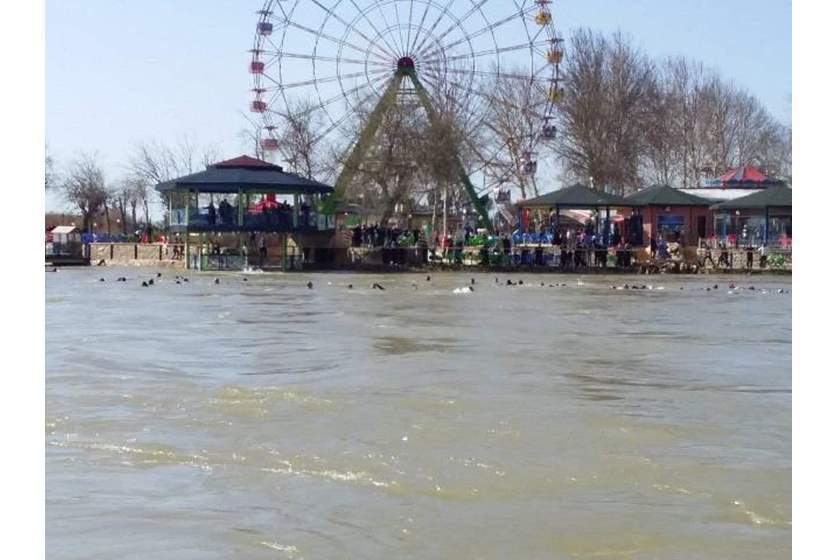 غرق عبارة بنهر دجلة في العراق