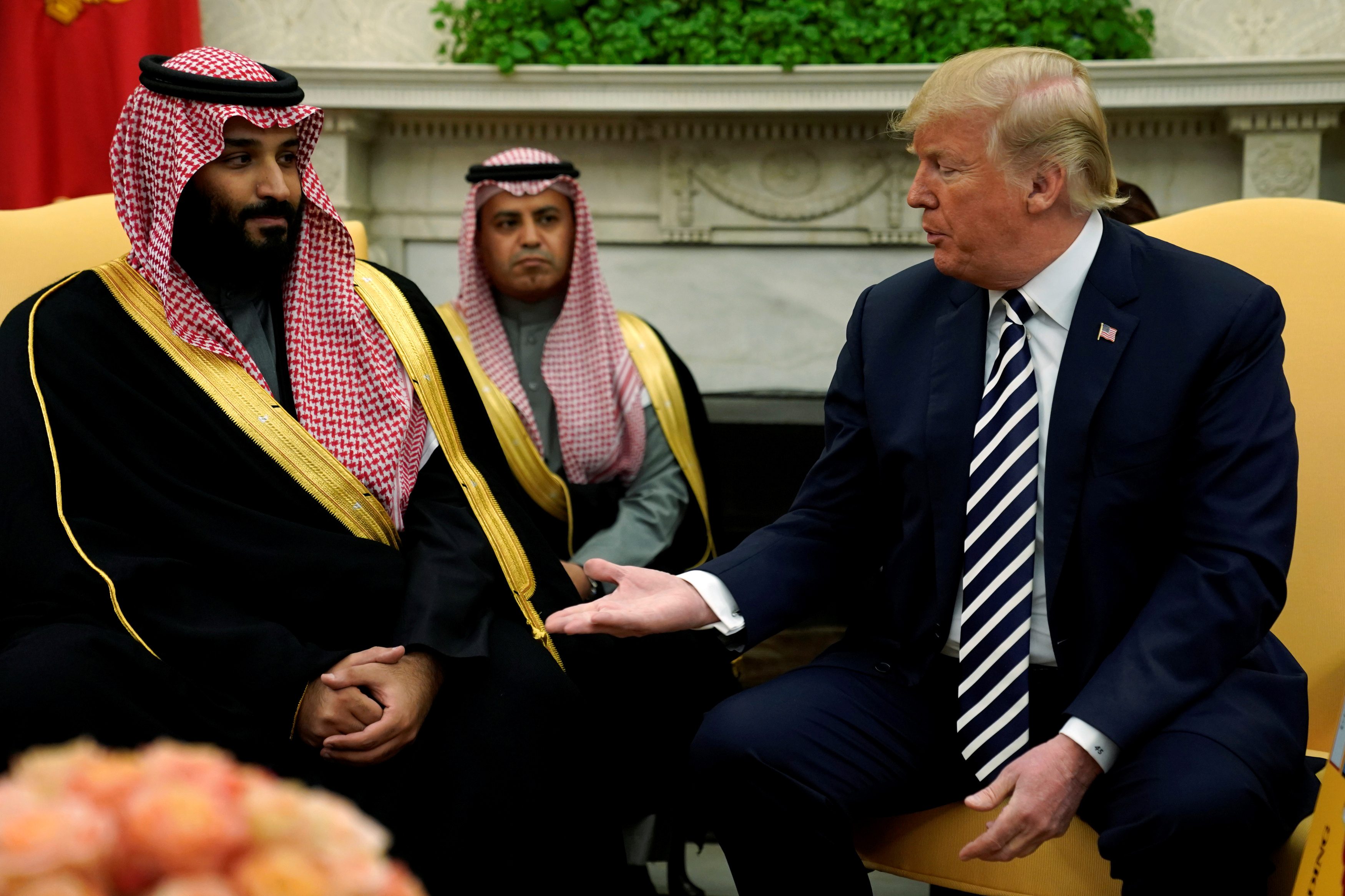 دعم ترامب لحفتر