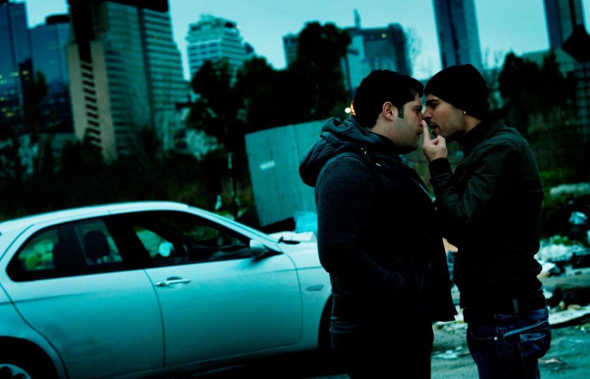 الكاتب الإيطالي روبرتو سافيانو تحت حماية الشرطة بسبب كتاب "Gomorrah"