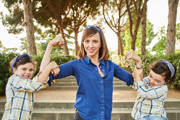 iStock\ كوني قدوة لأبنائك