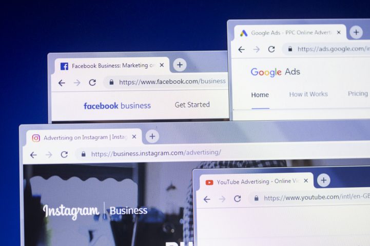 احتكار مرعب وأرباح ضخمة.. فيسبوك وجوجل أصبحتا تحكمان سيطرتهما على عالم الإعلانات الرقمية في العالم/ Istock