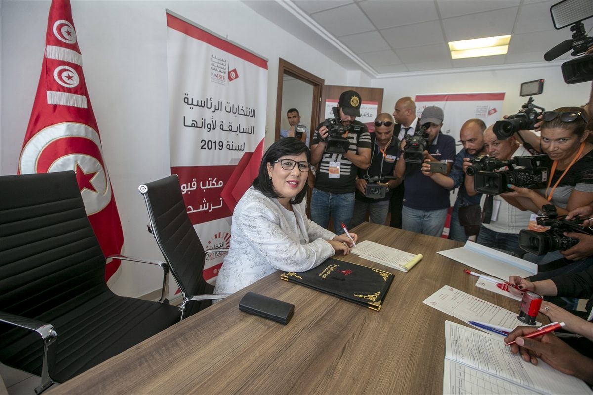 تونس تفتح باب الترشح لانتخابات الرئاسة وتستقبل ملفات أوائل المترشحين