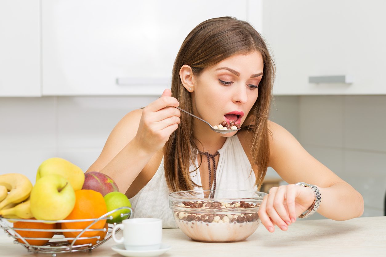 تناوُل الوجبات مبكراً