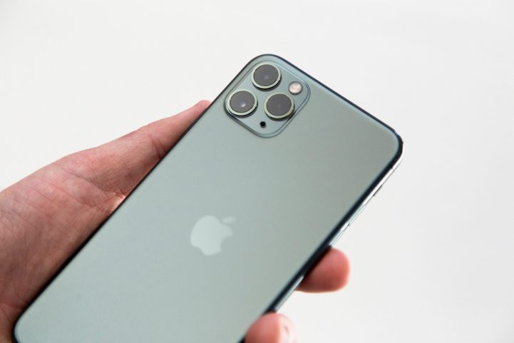 Social Media/ iPhone 11Pro