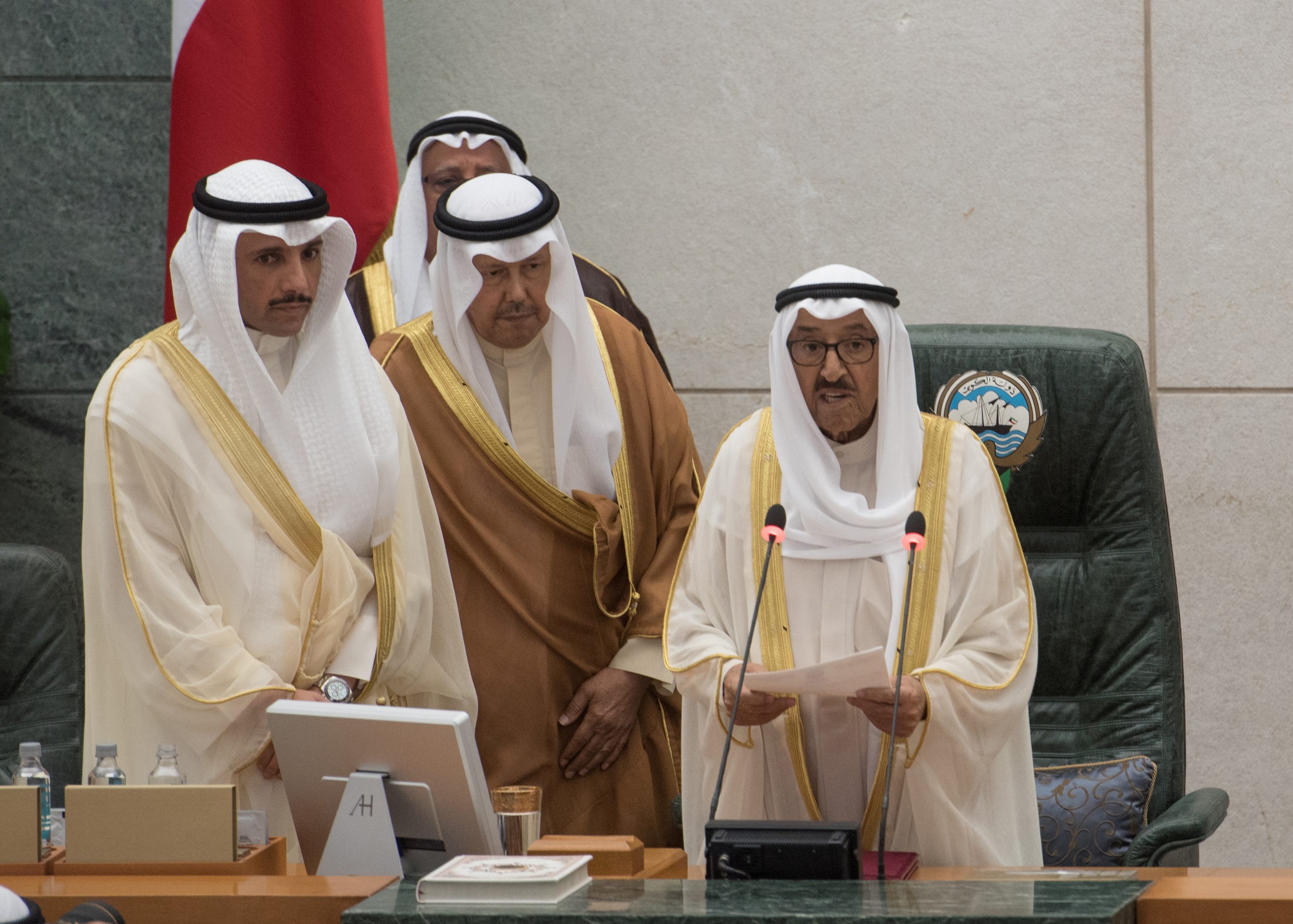 الكويت.. مئات المحتجين على الفساد يطالبون برحيل الحكومة والبرلمان