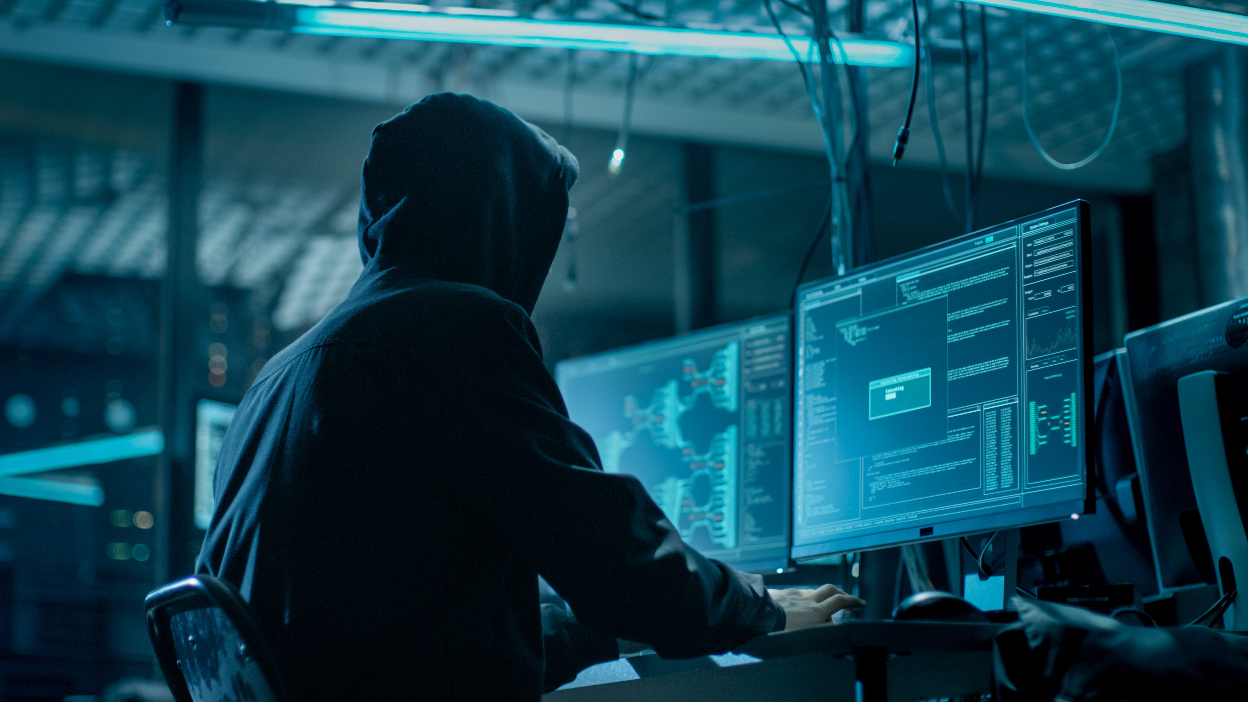 كيف جنَّدت السعودية عملاء بتويتر؟ محكمة أمريكية تكشف «المستور» بعد القبض على أحدهم