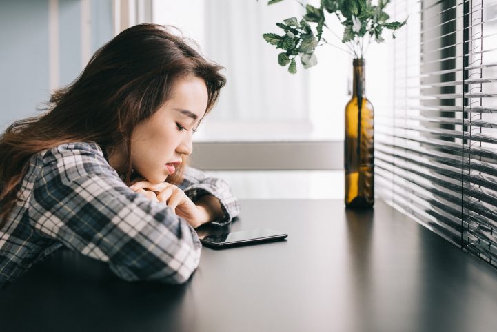 iStock/ الانطوائيين عشاقٌ رائعون، وليسوا معقدين كما تظن