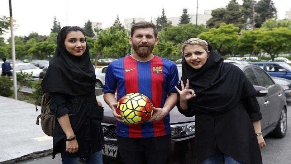 شبيه ميسي