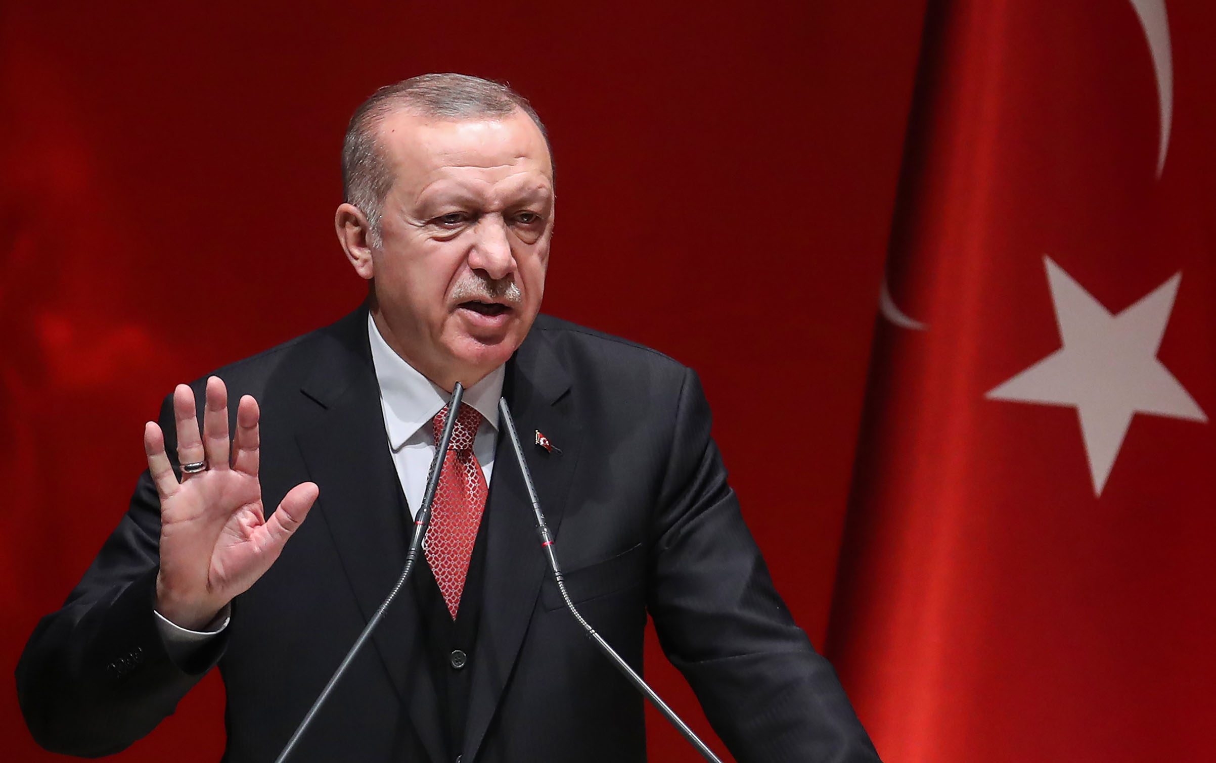 “لن تكرر خطأ أوروبا مع اليهود”.. لماذا لن تتراجع تركيا عن تدخلها الحاسم في سوريا؟