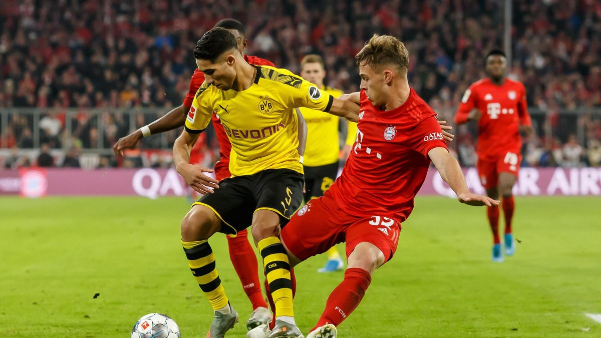 من المباراة التي جمعت بايرن ميونخ وبروسيا دورتموند ضمن منافسات الدوري الألماني (رويترز)