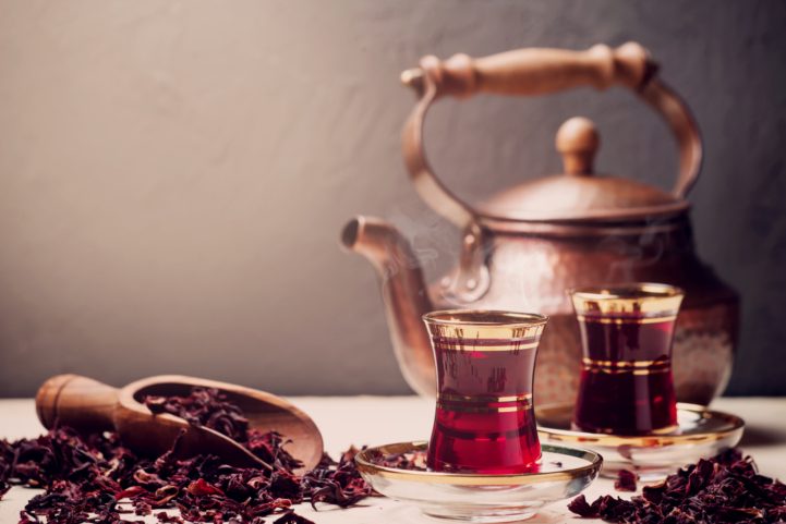 istock\ بتلات الكركديه