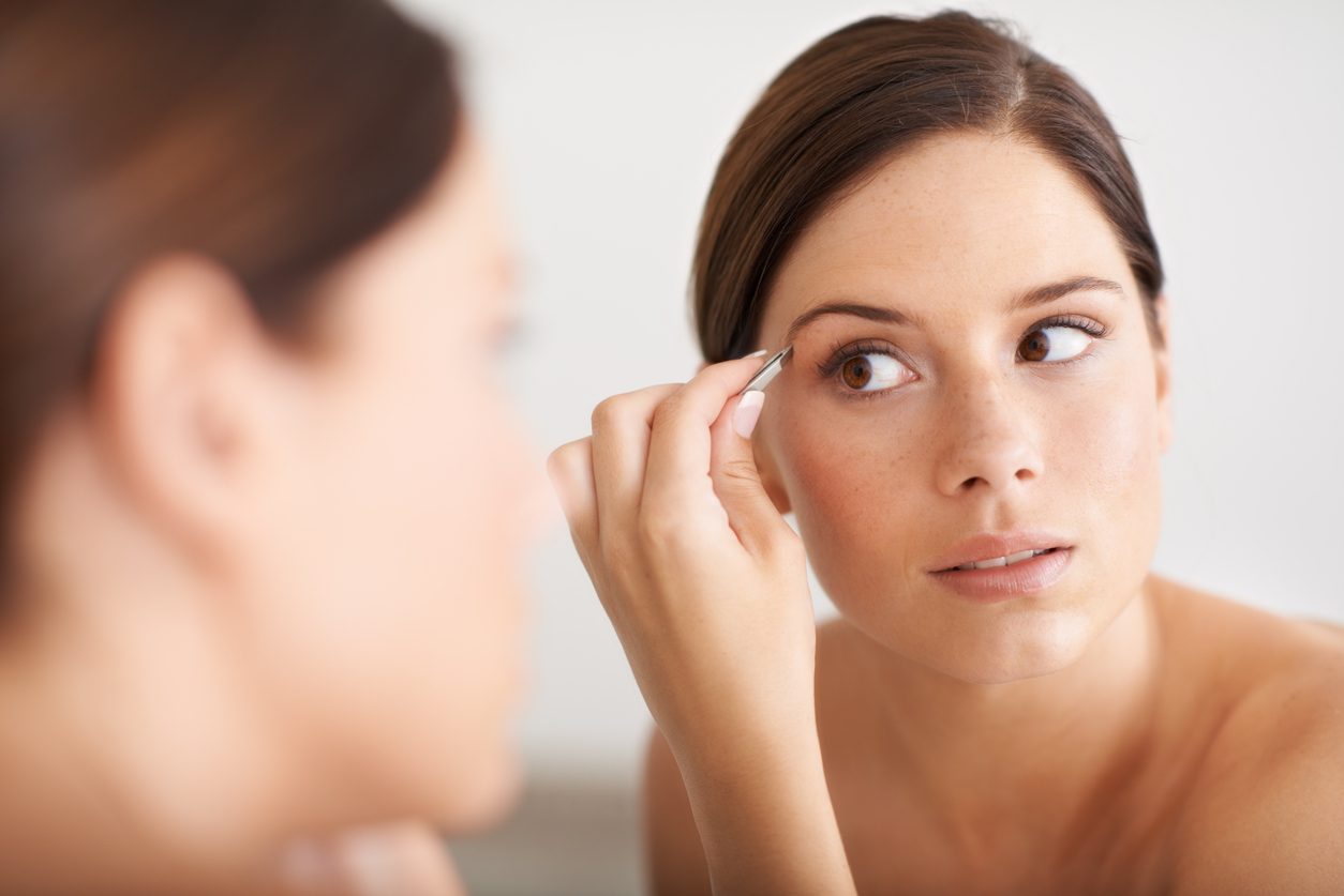 إعادة نمو الحواجب