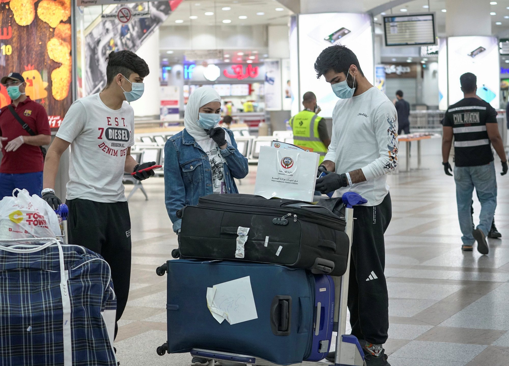 غضب، وانزعاج، وتلاسن.. تبادل حظر السفر بين مصر والكويت يؤجج توتراً غير رسمي