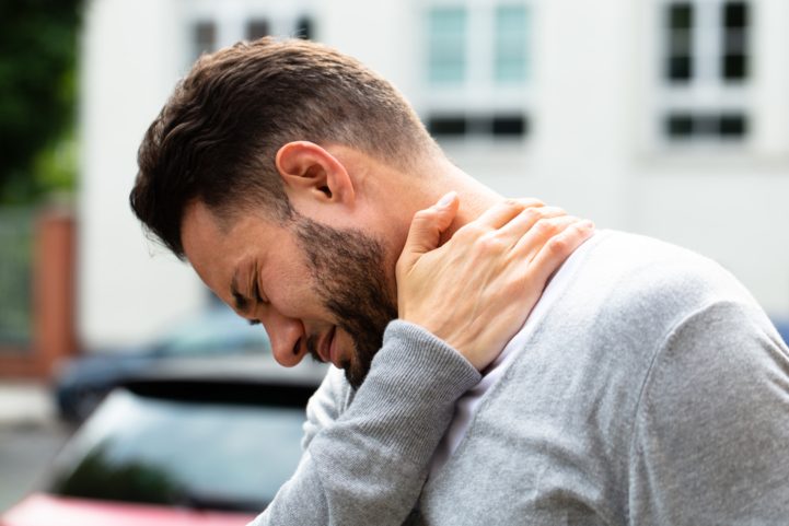 istock\ آلام الرقبة