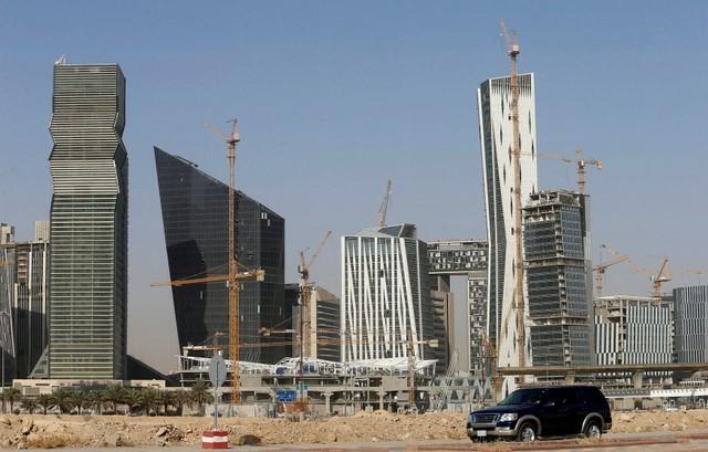 “الأمير يريد استنساخ القمر على أرضهم”.. قبيلة عربية قديمة مهددة بالاندثار بسبب مشروع نيوم