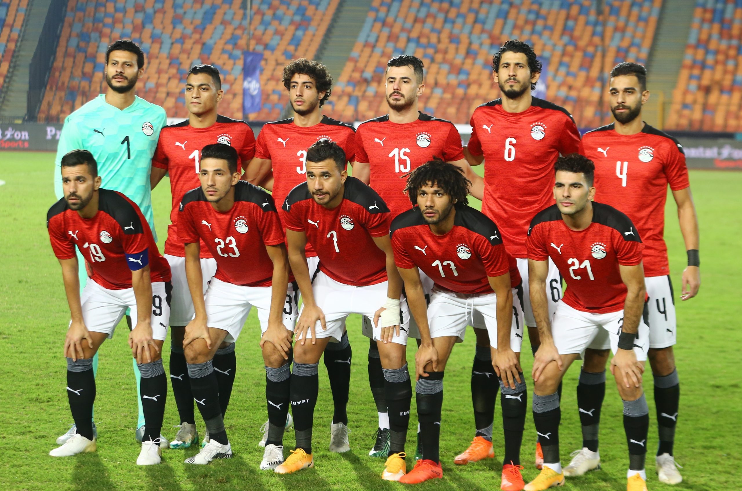 منتخب مصر إلى المرحلة الأخيرة لتصفيات كأس العالم 2022 (رويترز)