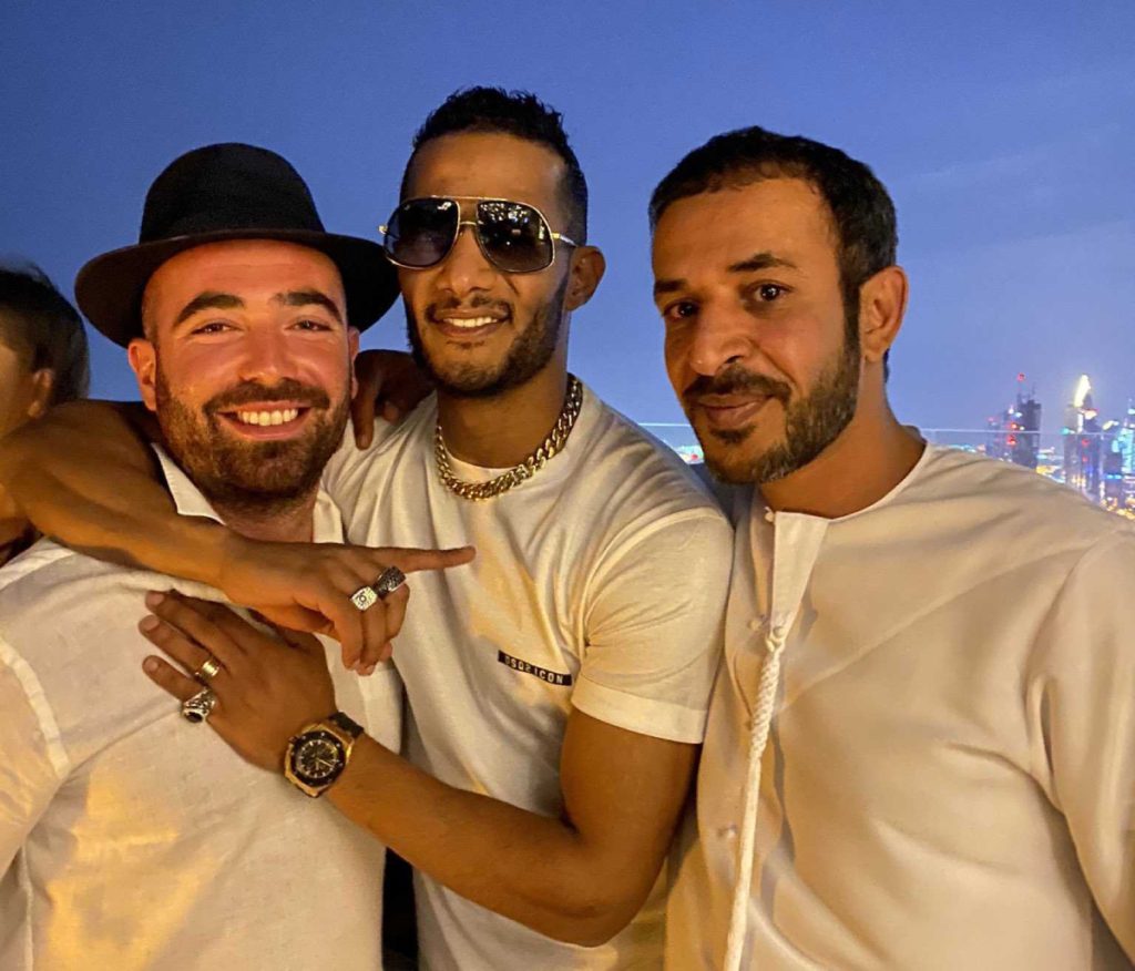 صورة محمد رمضان مع المغني الإسرائيلي