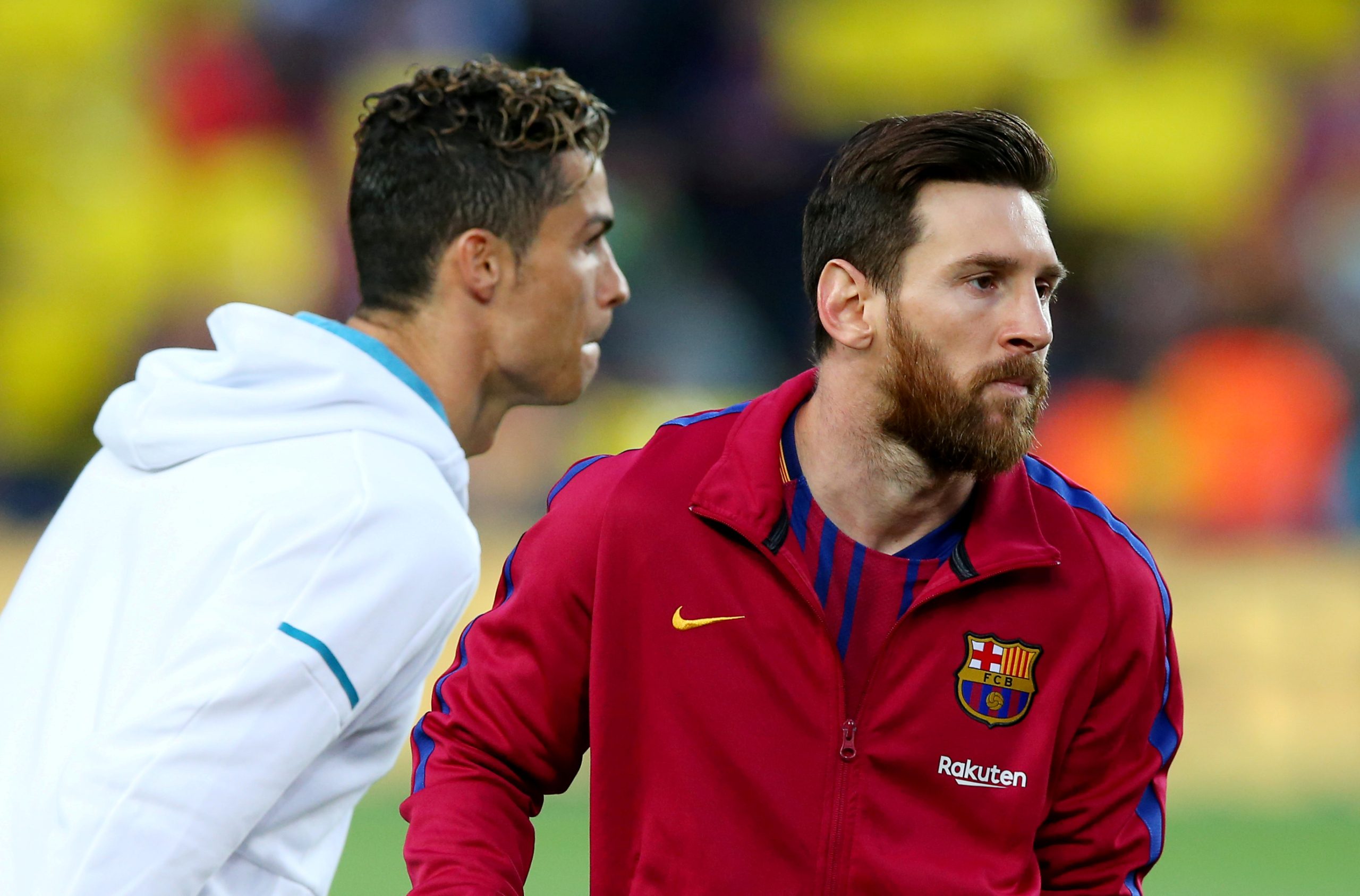 ميسي ورونالدو يتواجهان في مباراة برشلونة ويوفنتوس (رويترز)