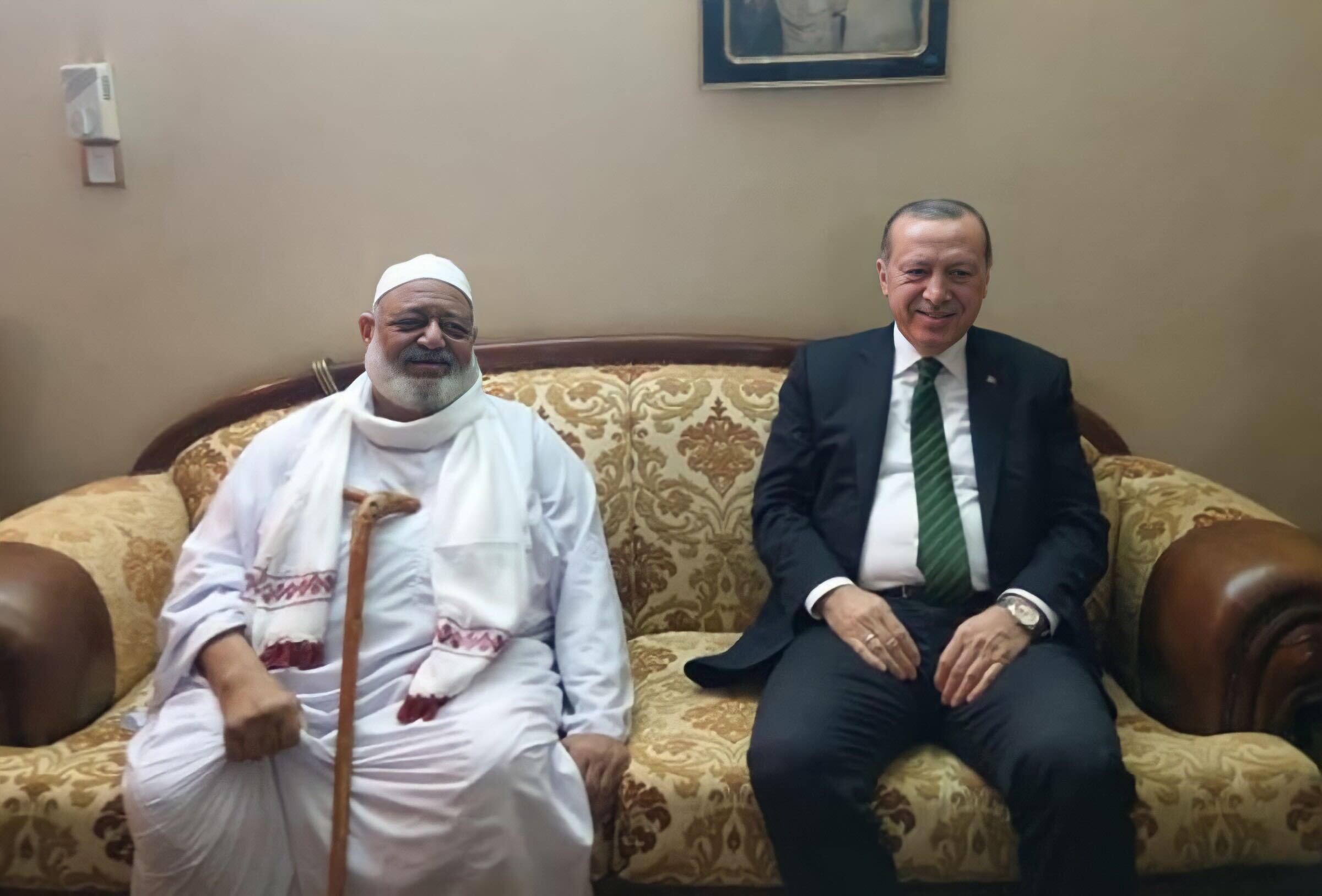 السوداني الذي أصبح مستشاراً لبيجوفيتش