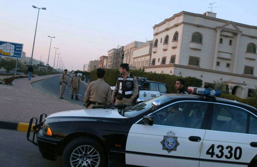 طفل البدون الكويت 