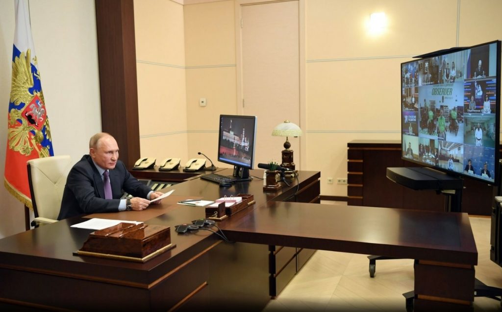 "واتساب" يطيح بقائد شرطة مرور موسكو بوتين 