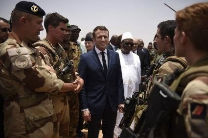 ماكرون الساحل 