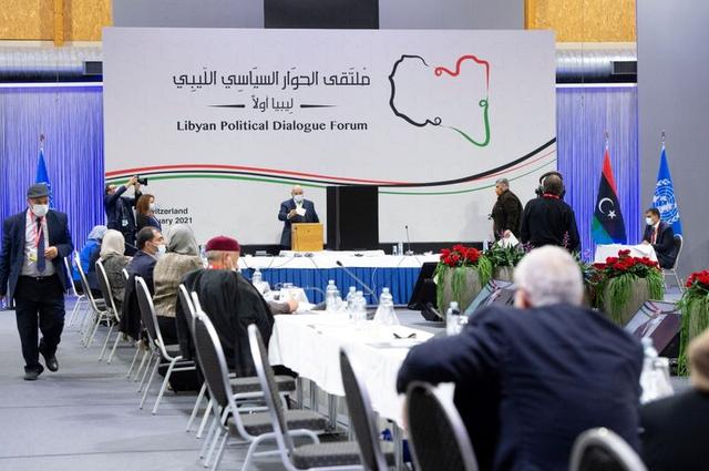 جلسة لملتقى الحوار السياسي الليبي/رويترز