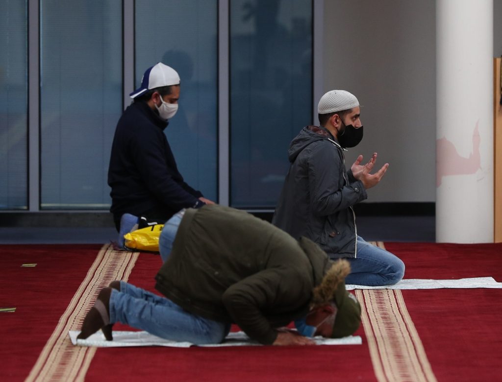 الاسلاموفوبيا العلمانية المسلمين في فرنسا طالبان