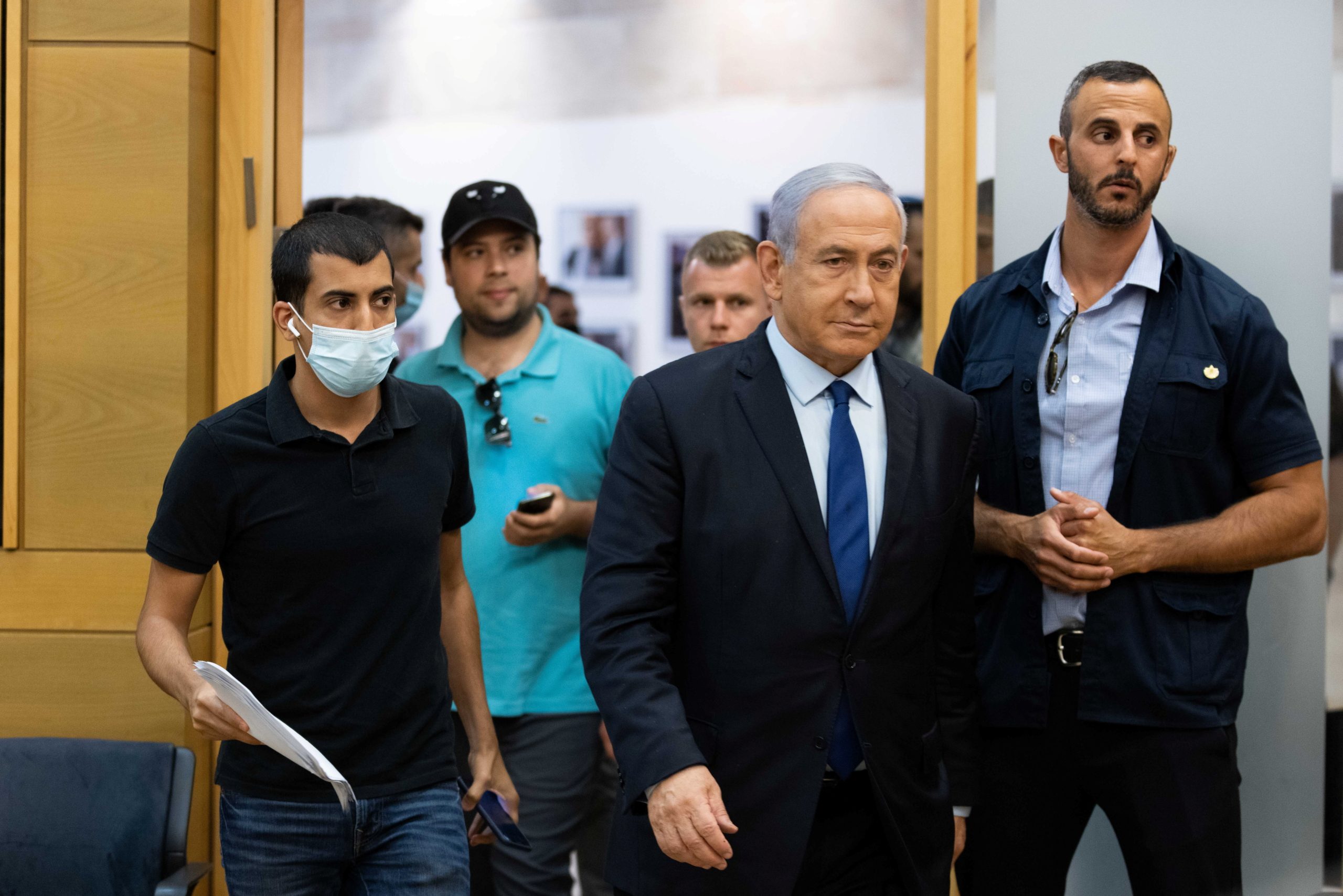 تمنح الفلسطينيين استراحة محارب وتحتاج للنواب العرب.. إسرائيل تشهد حكومة متناقضة تطوي صفحة نتنياهو