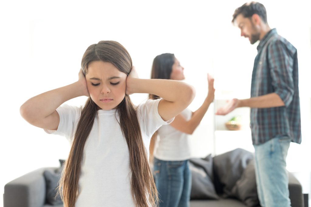 كيف أتحدث مع الطفل عن الطلاق