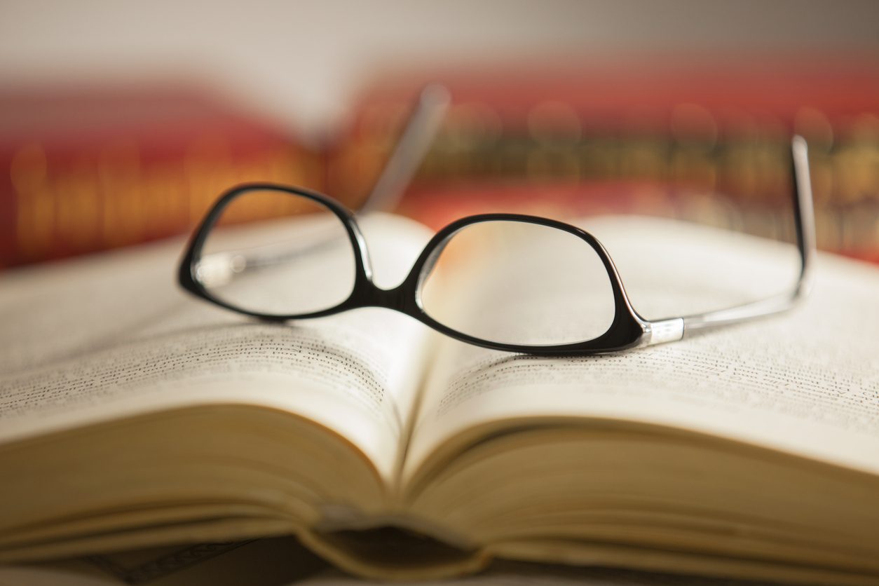 العلاقات الاجتماعية يجب أن تحفظ للفرد تفرده واستقلاليته.. قراءة في كتاب «مدخل إلى الميتافيزيقا»